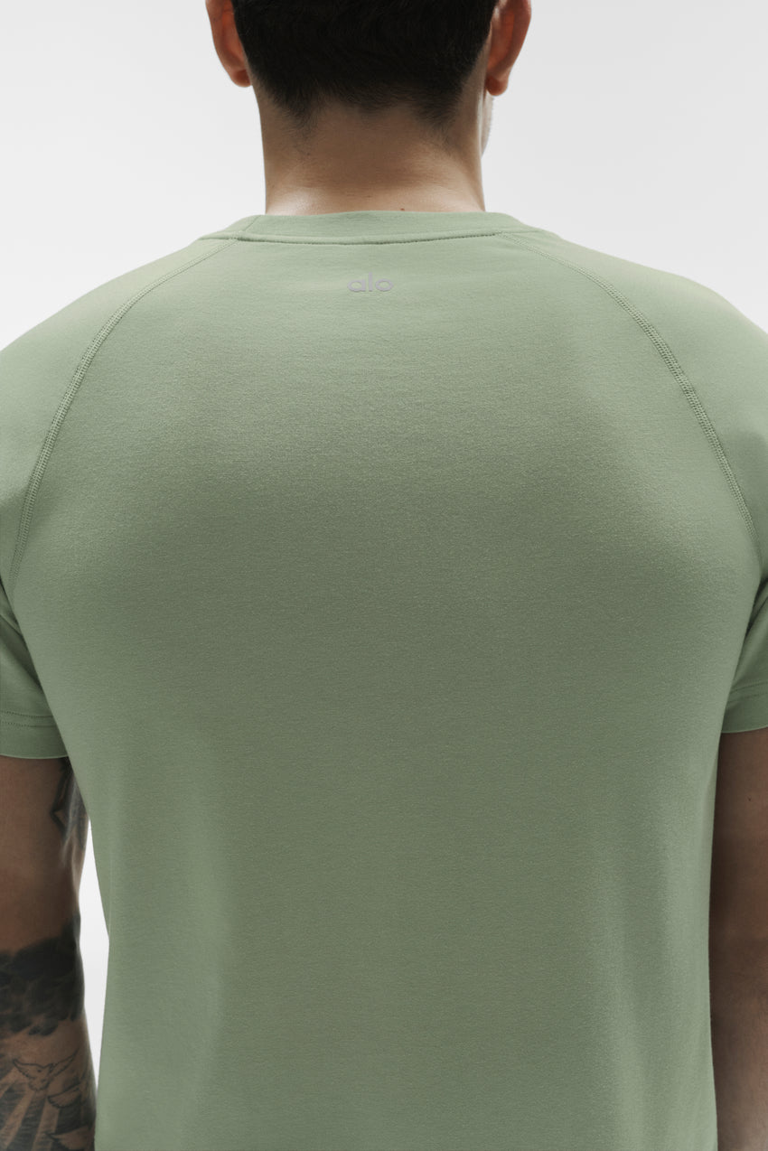 ALO Vapor Crewneck Short Sleeve - Dune Grass