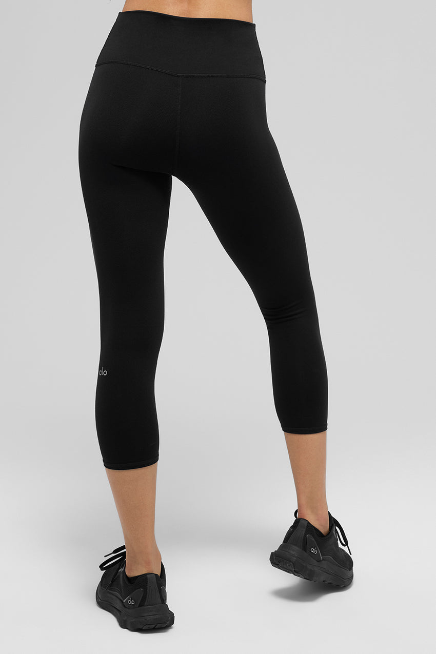 High-Waist Airbrush Capri - Black